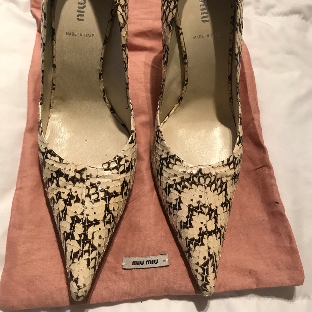 Miu Miu women’s snakeskin shoes size 37
